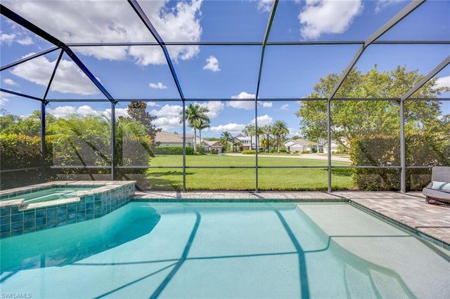 14878 Windward LN, Naples, FL 34114