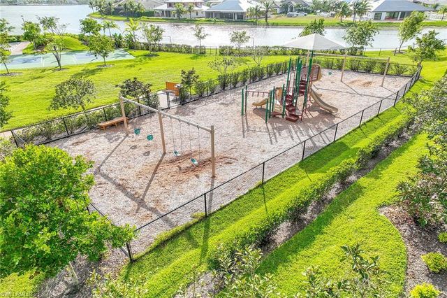 14878 Windward LN, Naples, FL 34114