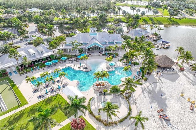 14878 Windward LN, Naples, FL 34114