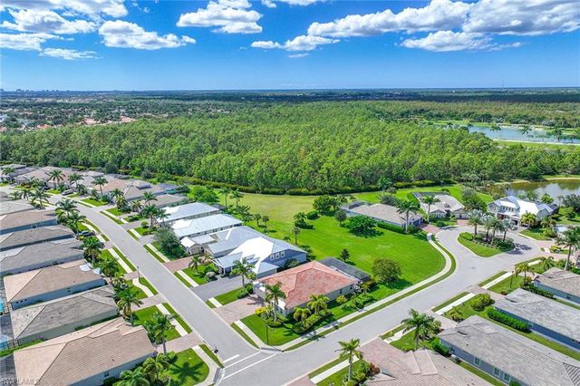 14878 Windward LN, Naples, FL 34114