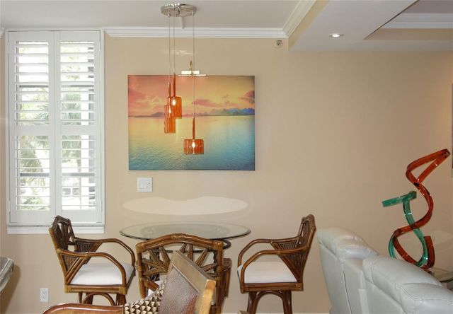 625 Oaks Drive 302, Pompano Beach, FL 33069