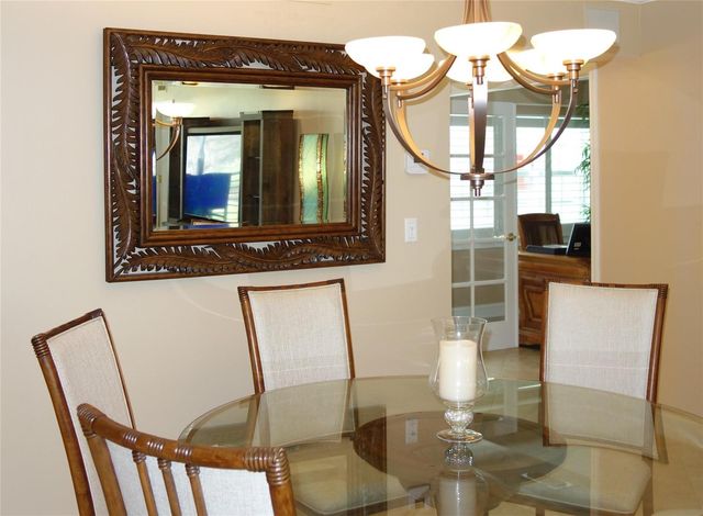 625 Oaks Drive 302, Pompano Beach, FL 33069