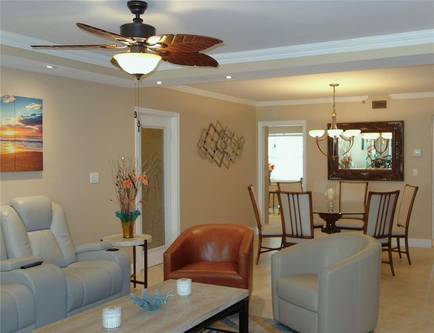 625 Oaks Drive 302, Pompano Beach, FL 33069