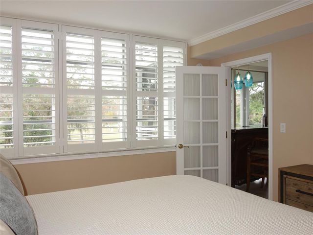 625 Oaks Drive 302, Pompano Beach, FL 33069
