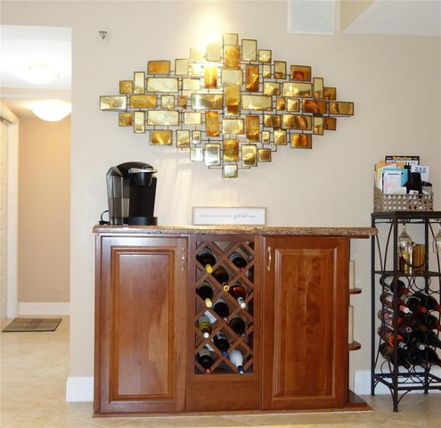 625 Oaks Drive 302, Pompano Beach, FL 33069