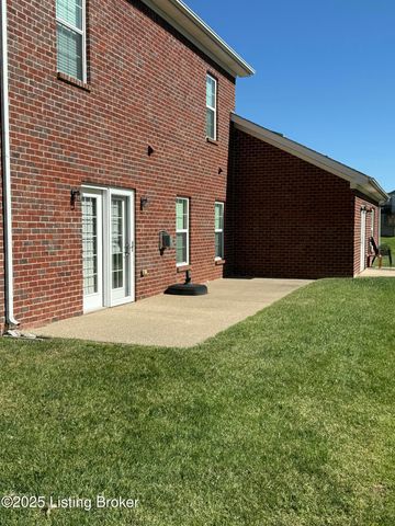 8700 Stony Falls Way, Jeffersontown, KY 40299