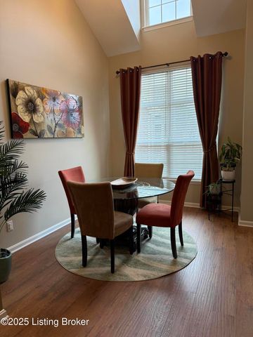 8700 Stony Falls Way, Jeffersontown, KY 40299