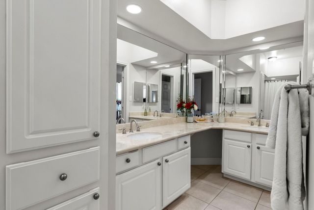 7701 Rialto BLVD 1426, Austin, TX 78735