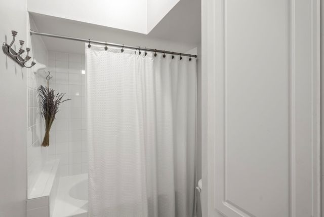 7701 Rialto BLVD 1426, Austin, TX 78735