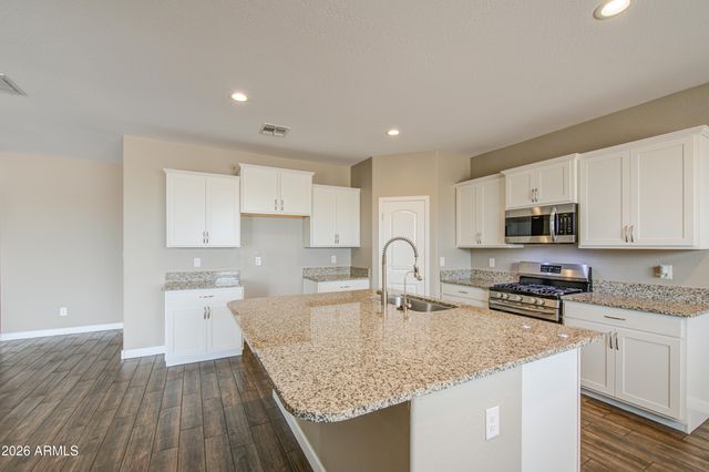 3915 N BROOKLYN Drive, Buckeye, AZ 85396