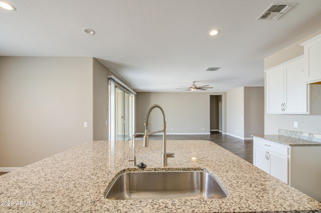 3915 N BROOKLYN Drive, Buckeye, AZ 85396