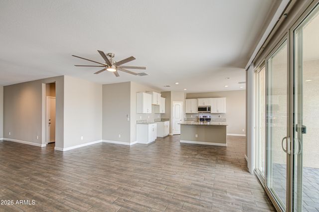 3915 N BROOKLYN Drive, Buckeye, AZ 85396