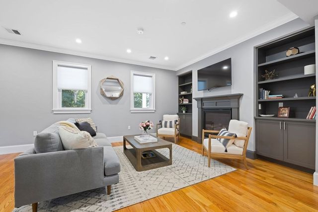46 Gardner St. 1, Boston, MA 02132