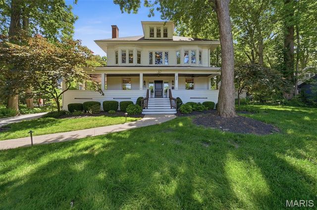 320 S Gore Avenue, St Louis, MO 63119