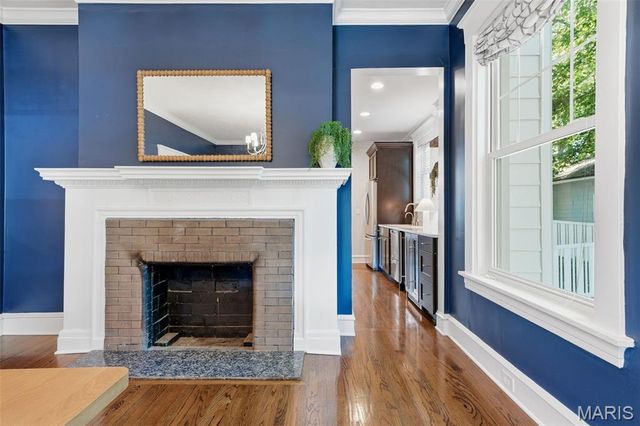 320 S Gore Avenue, St Louis, MO 63119