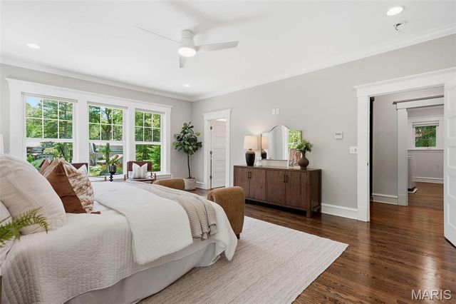 320 S Gore Avenue, St Louis, MO 63119