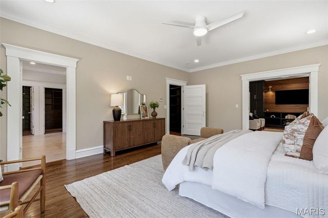 320 S Gore Avenue, St Louis, MO 63119