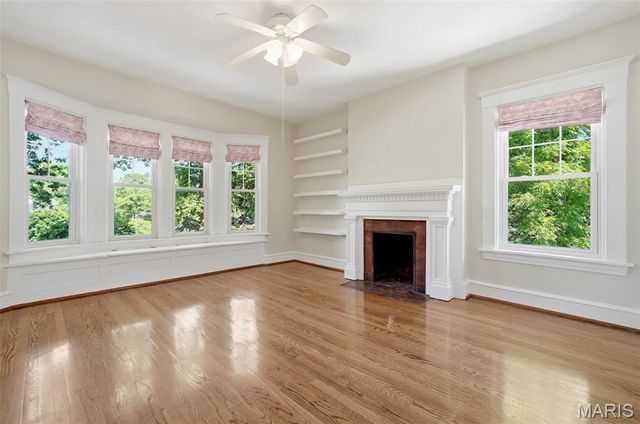 320 S Gore Avenue, St Louis, MO 63119