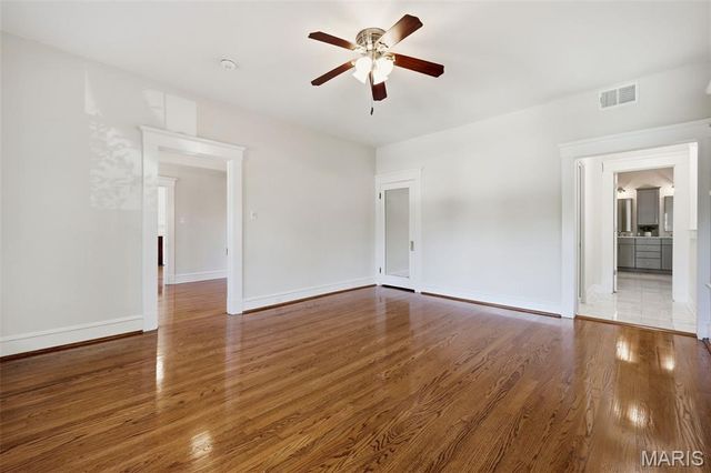 320 S Gore Avenue, St Louis, MO 63119
