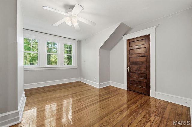 320 S Gore Avenue, St Louis, MO 63119