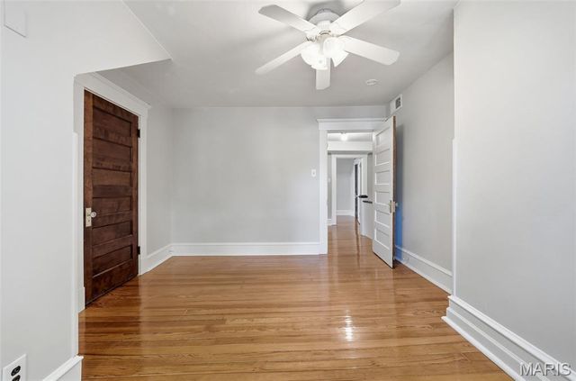 320 S Gore Avenue, St Louis, MO 63119