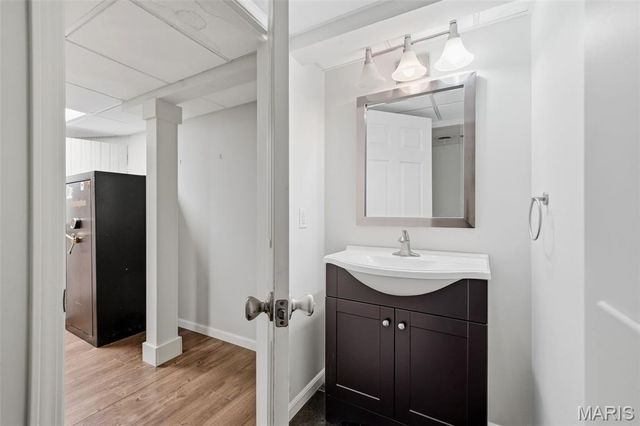 320 S Gore Avenue, St Louis, MO 63119