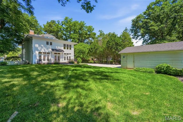 320 S Gore Avenue, St Louis, MO 63119