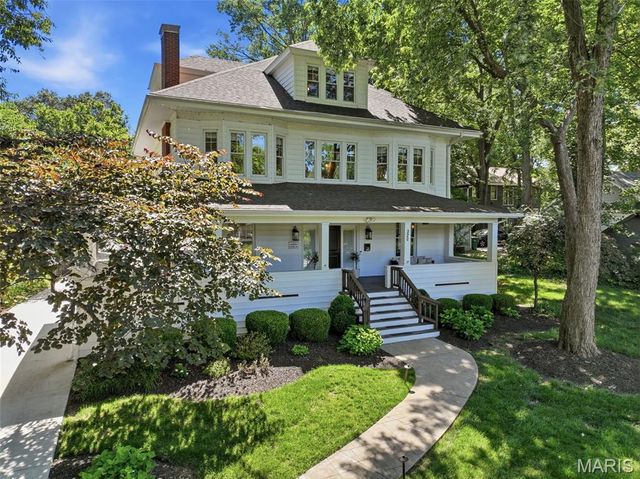 320 S Gore Avenue, St Louis, MO 63119