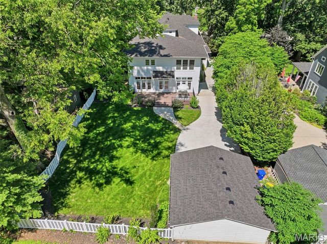 320 S Gore Avenue, St Louis, MO 63119