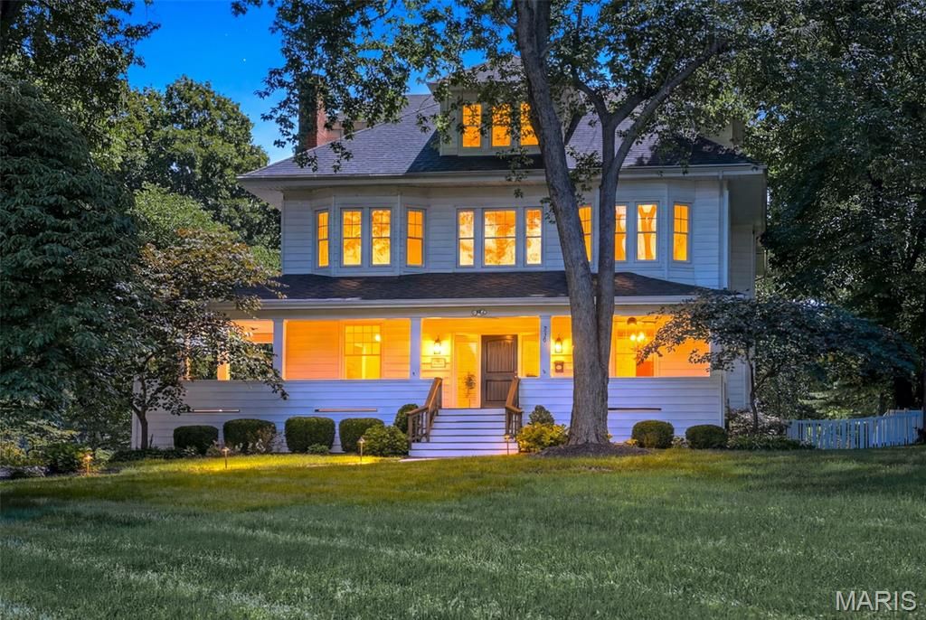 320 S Gore Avenue, St Louis, MO 63119