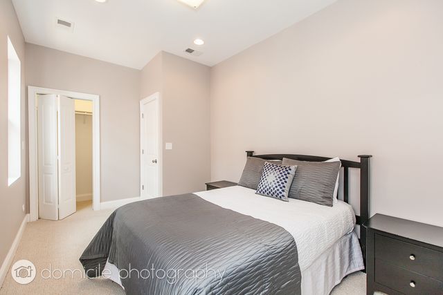 806 S Oakley Boulevard, Chicago, IL 60612