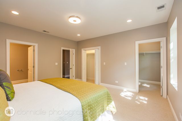 806 S Oakley Boulevard, Chicago, IL 60612