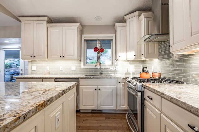 402 E ALICE MAE CIR, Farmington, UT 84025