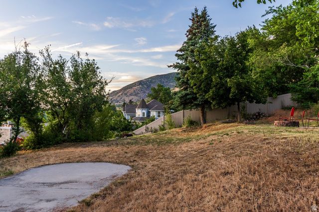 402 E ALICE MAE CIR, Farmington, UT 84025