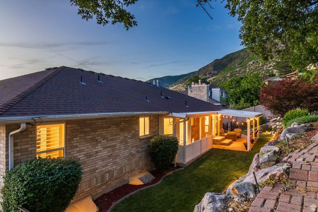 402 E ALICE MAE CIR, Farmington, UT 84025