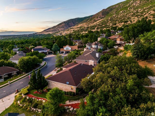 402 E ALICE MAE CIR, Farmington, UT 84025