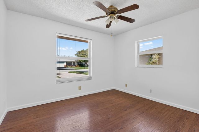 19486 Delaware Circle, Boca Raton, FL 33434