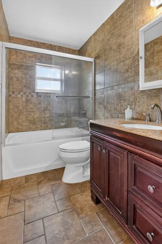 19486 Delaware Circle, Boca Raton, FL 33434