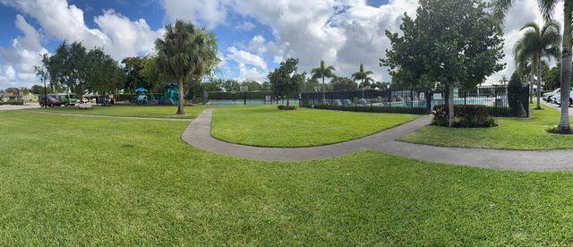 19486 Delaware Circle, Boca Raton, FL 33434