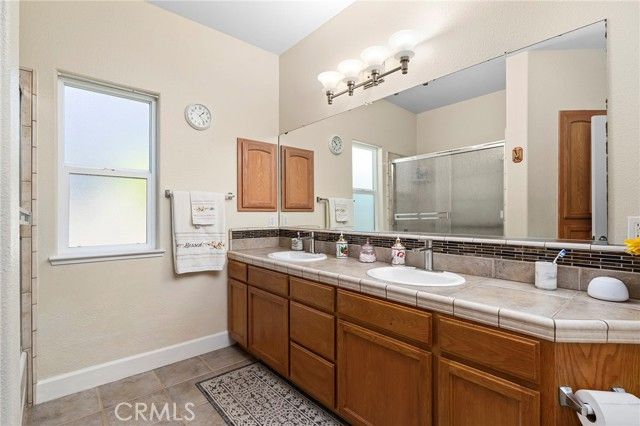 17 Pleasant Oak Lane, Oroville, CA 95966