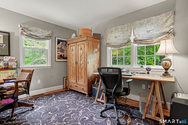 10 Snug Harbor Drive, Danbury, CT 06811