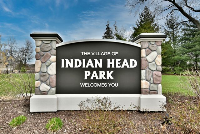 177 Cascade Drive, Indian Head Park, IL 60525