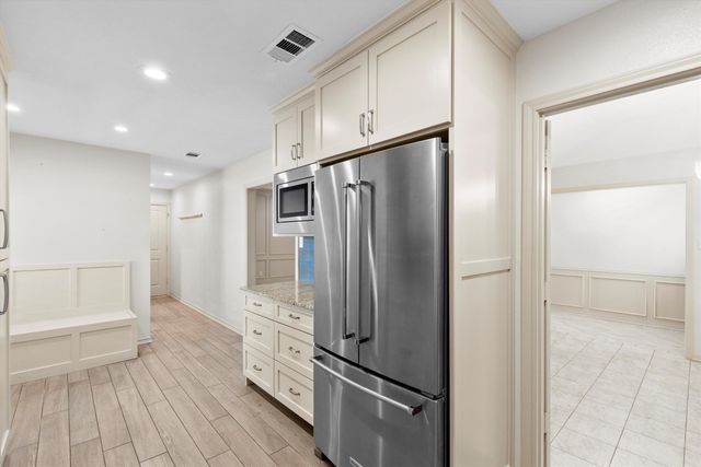 7708 Lemmonwood Drive, Dallas, TX 75231