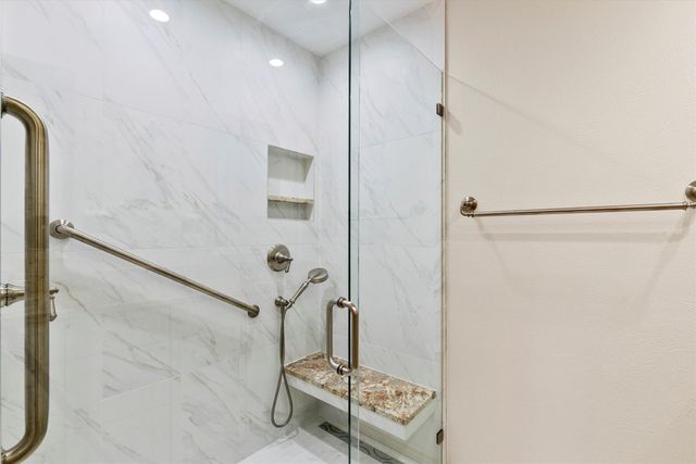 7708 Lemmonwood Drive, Dallas, TX 75231