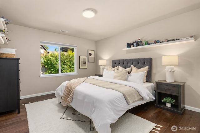 396 Ashbury Court NW, Bainbridge Island, WA 98110