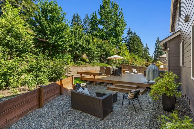 396 Ashbury Court NW, Bainbridge Island, WA 98110