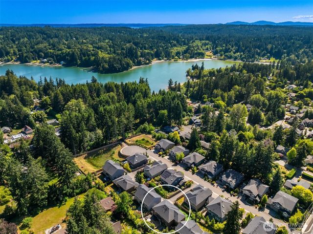 396 Ashbury Court NW, Bainbridge Island, WA 98110