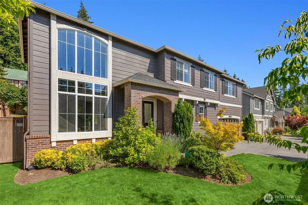 396 Ashbury Court NW, Bainbridge Island, WA 98110