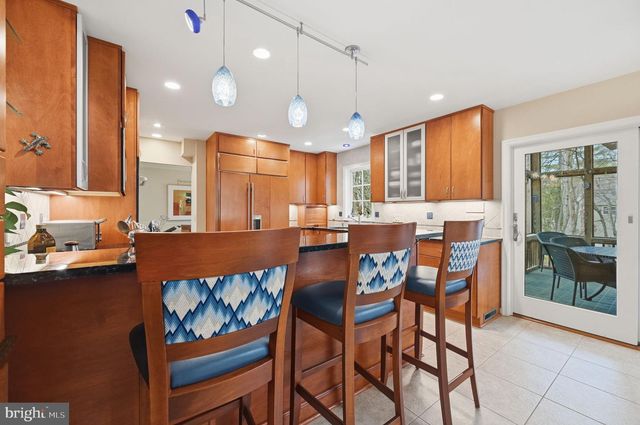 2218 WAKEROBIN LN, Reston, VA 20191