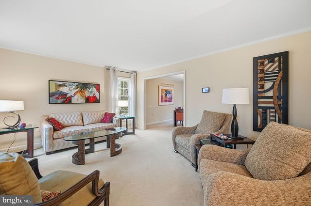 2218 WAKEROBIN LN, Reston, VA 20191